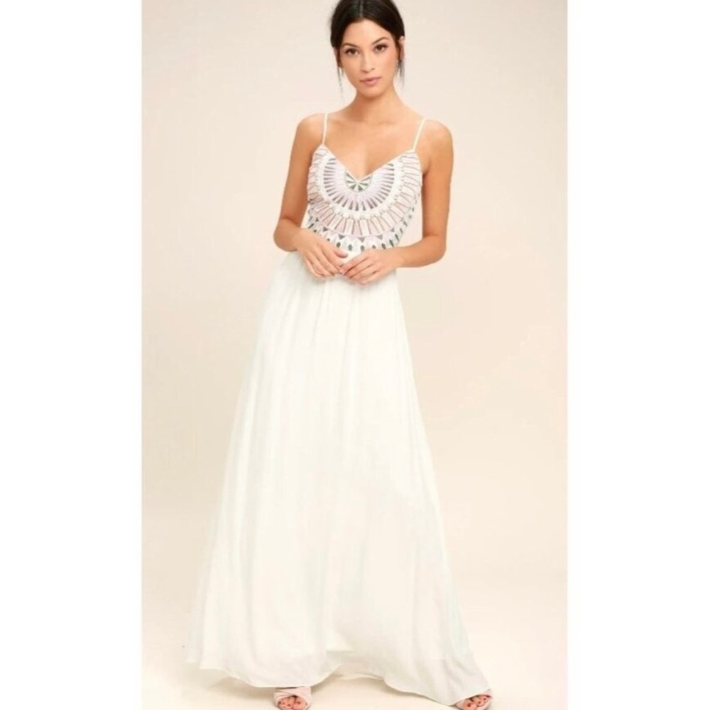 Lulu’s white embroidered maxi dress, vacation, wedding, size M.